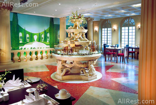 Le Meridien Singapore 13